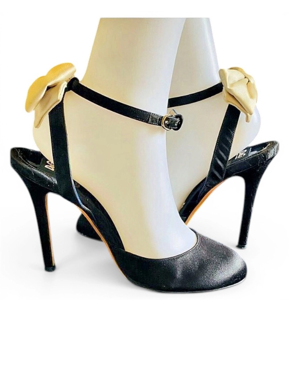 🛍️ Dolce & Gabbana Authentic Bow-Detail Satin Slingback Pumps in size 39